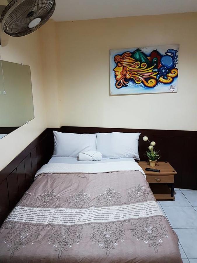 City Corner Hotel 레가스피 외부 사진